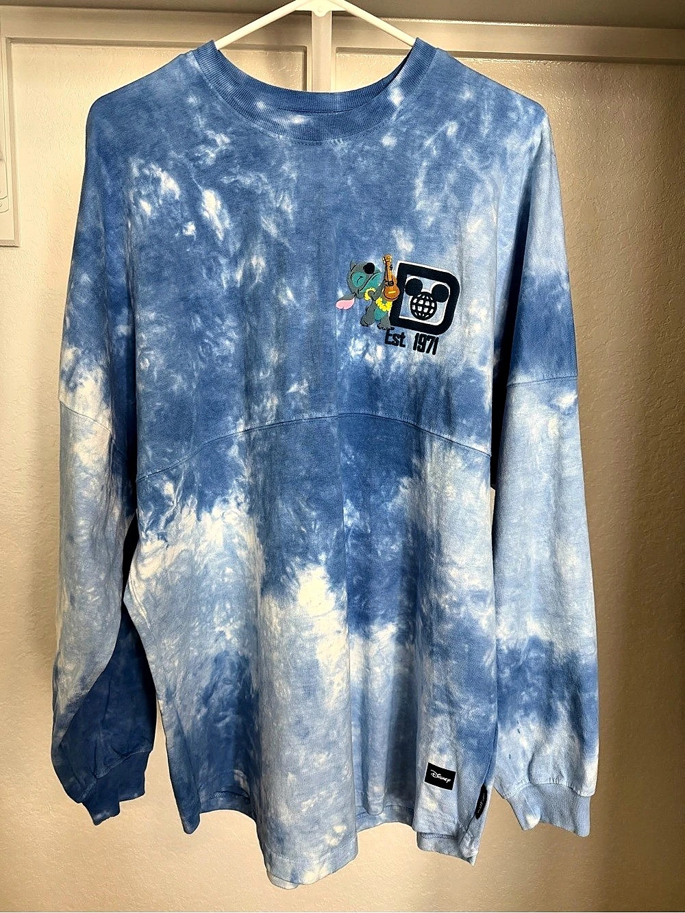 2023 WDW EST 1971 Spirit Jersey, Tie-Dye Blue & White Lilo & Stitch Size M